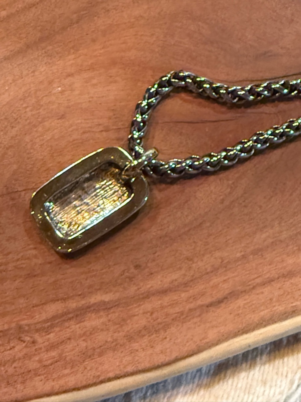 ✨ Unsigned Silver Tone Chain Necklace Textured Dog Tag Pendant Designer Inspired - Picture 5 of 7